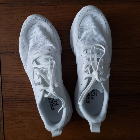 EUC New Balance Women's Fresh Foam Tempo V1 Running Shoe - Picture 4 of 11